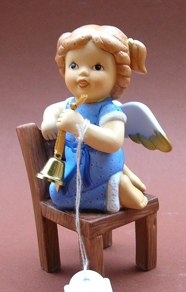 Engel mit Stuhl & Glocke Nina und Marco Figur 10 cm